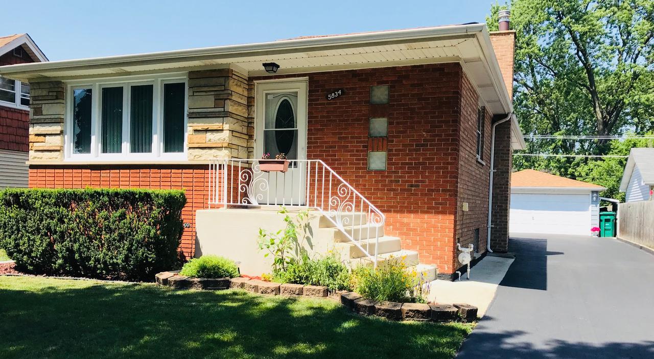 5834 W 81st Pl., Burbank, IL 60459