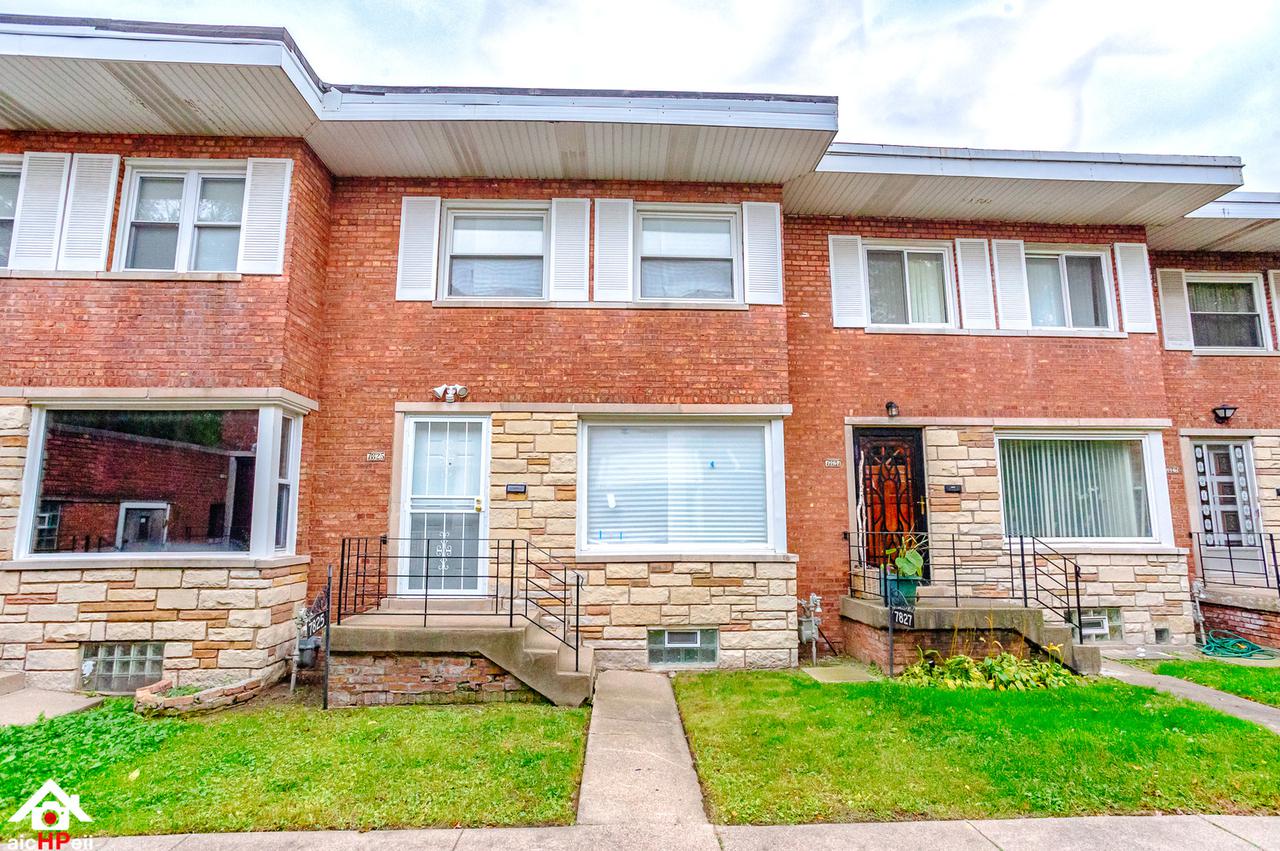 7825 S Jeffery Blvd., Chicago, IL 60649