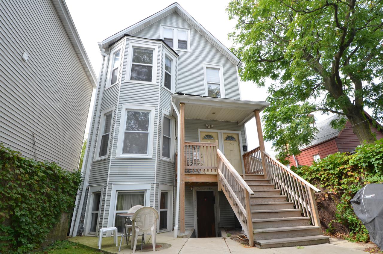 3338 N Hoyne Ave., Chicago, IL 60618