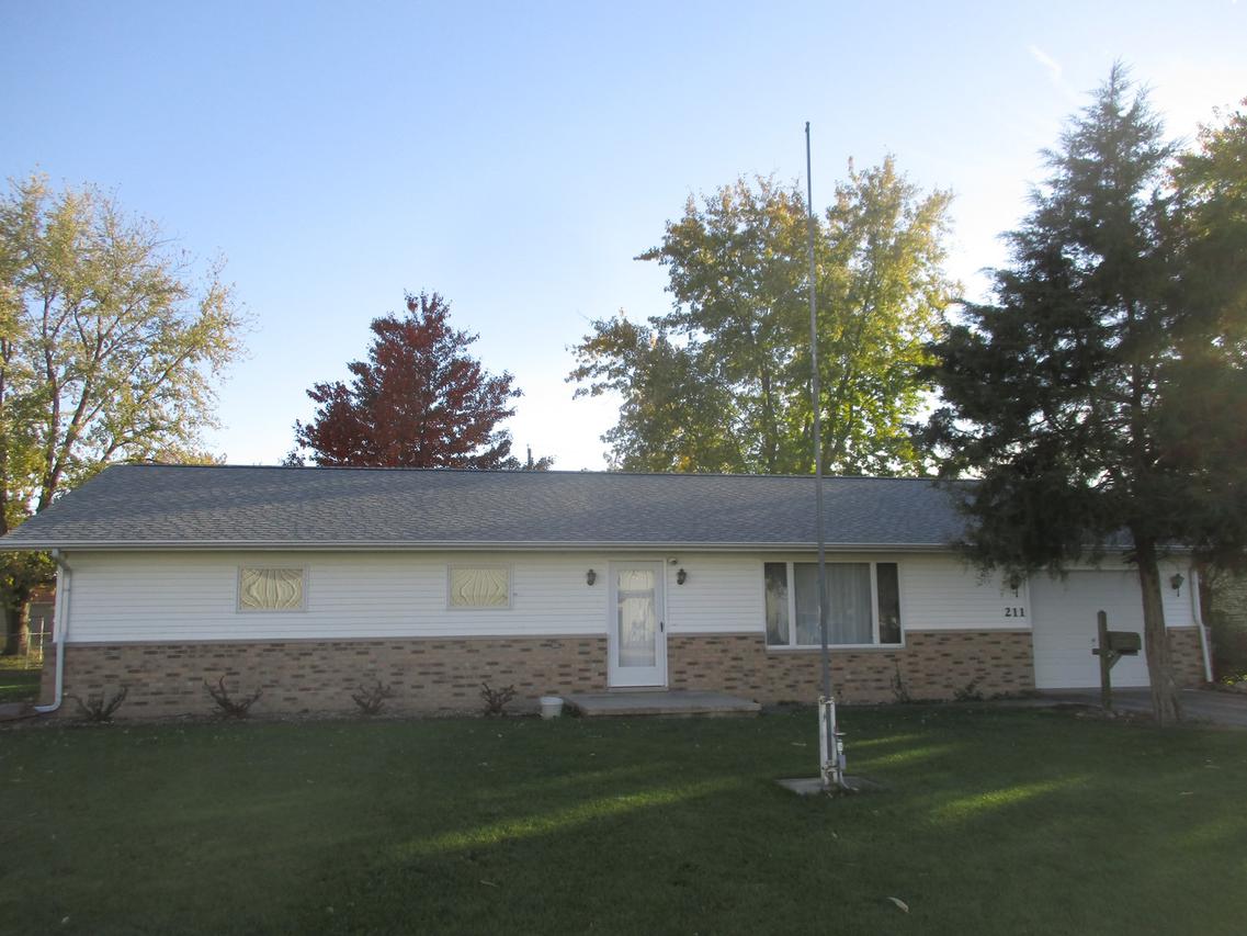 211 Locust Ave., Atwood, IL 61913