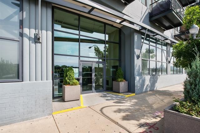 1224 W Van Buren St. #621, Chicago, IL 60607
