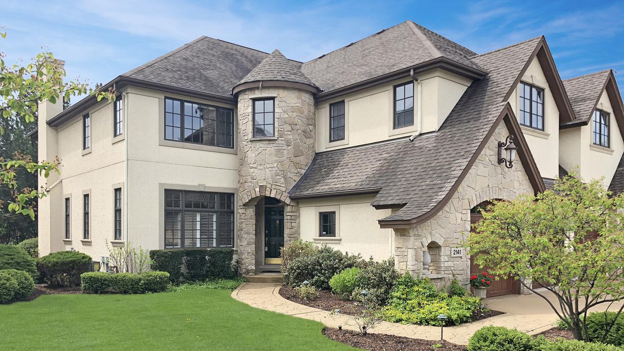 2141 Lillian Ln., Lisle, IL 60532