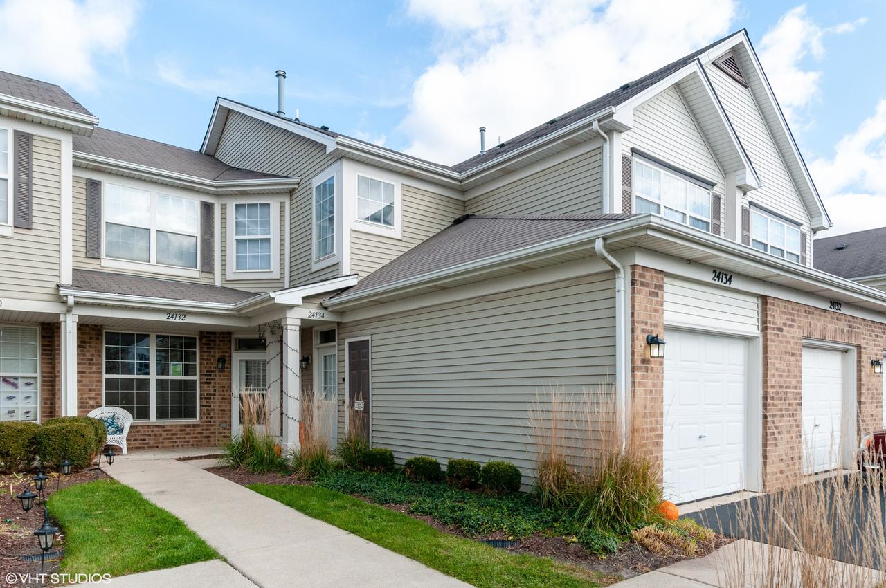 24132 Pear Tree Ct., Plainfield, IL 60585