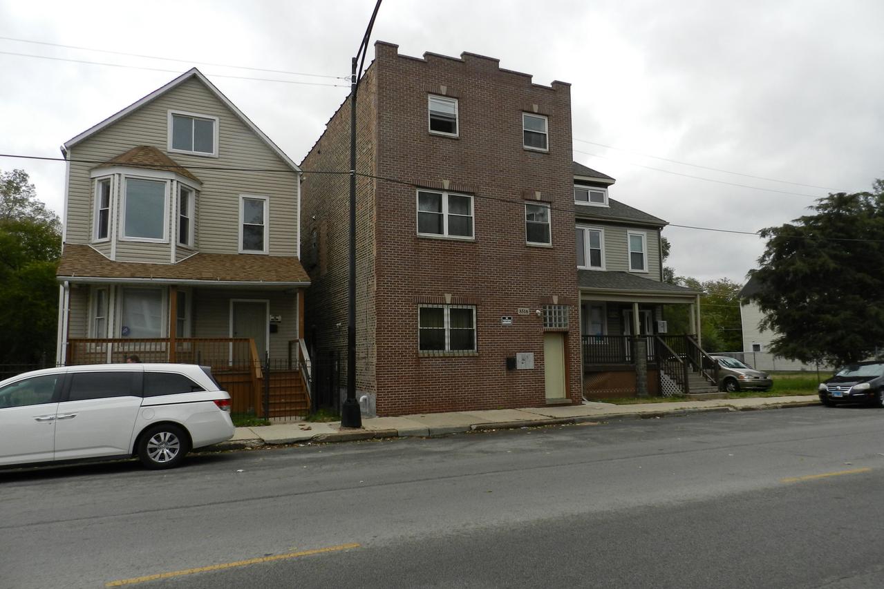 8516 S Burley Ave., Chicago, IL 60617