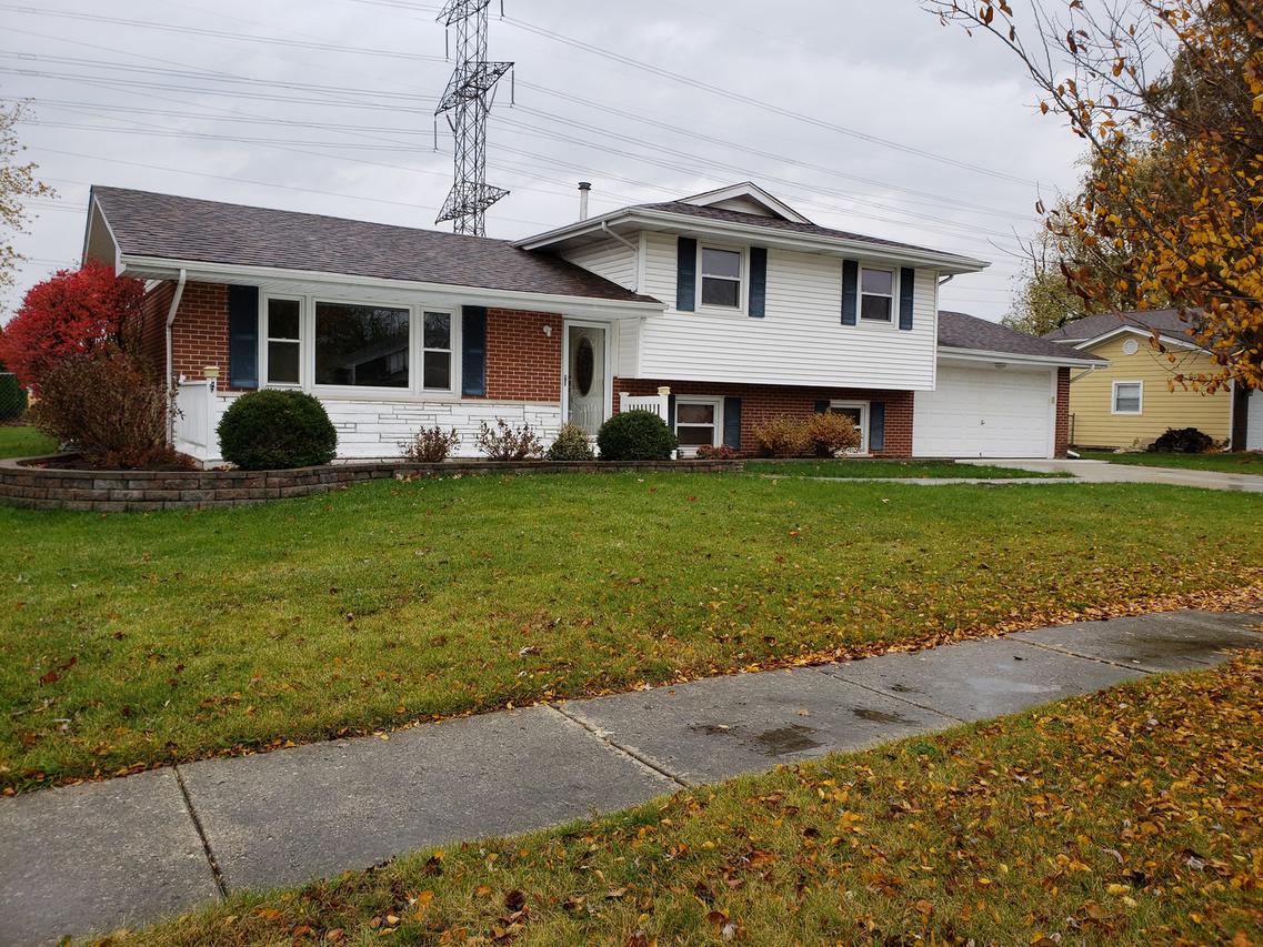 134 Pfaff Dr., Frankfort, IL 60423