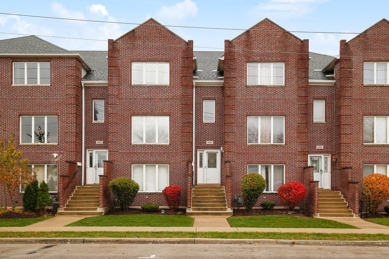 4445 Lawndale Ave., Lyons, IL 60534