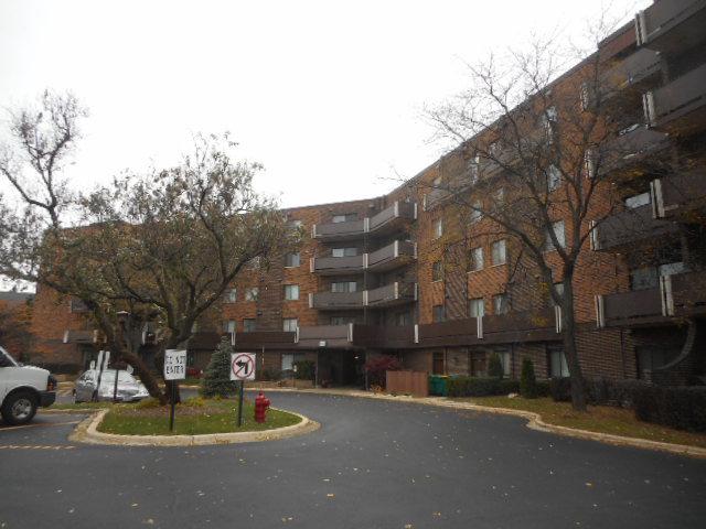 850 Wellington Ave. #315, Elk Grove Village, IL 60007