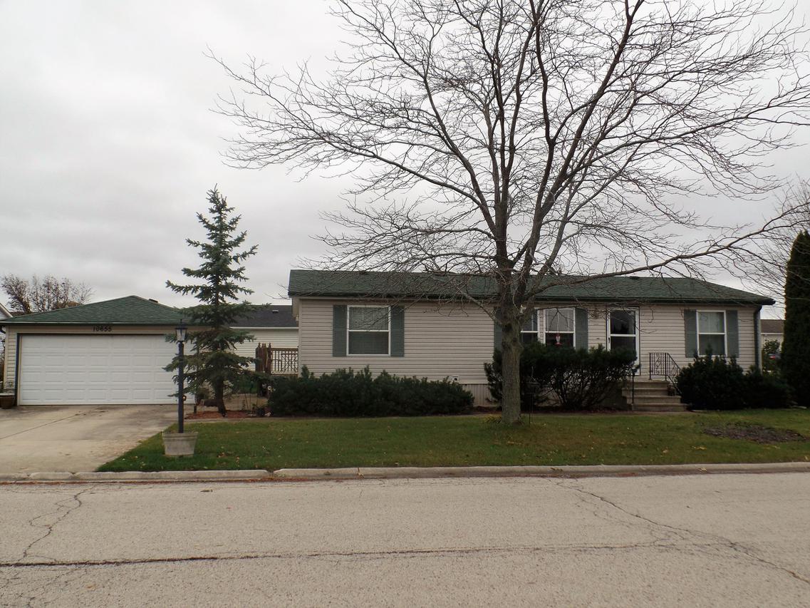 10655 W Silver Lake Dr., Frankfort, IL 60423