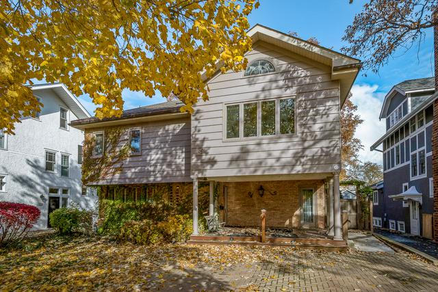 477 Hawthorn Ln., Winnetka, IL 60093