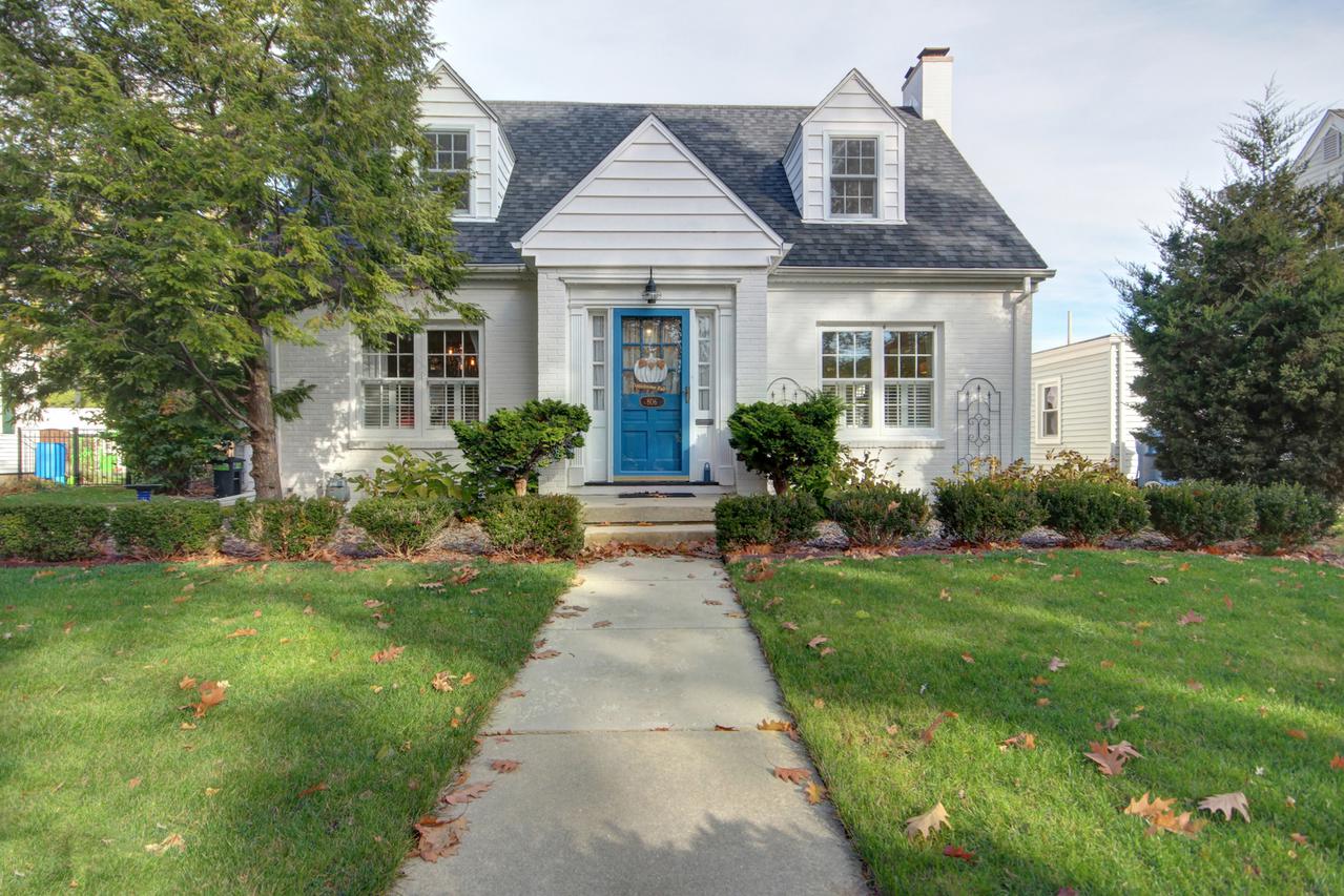 806 W William St., Champaign, IL 61820