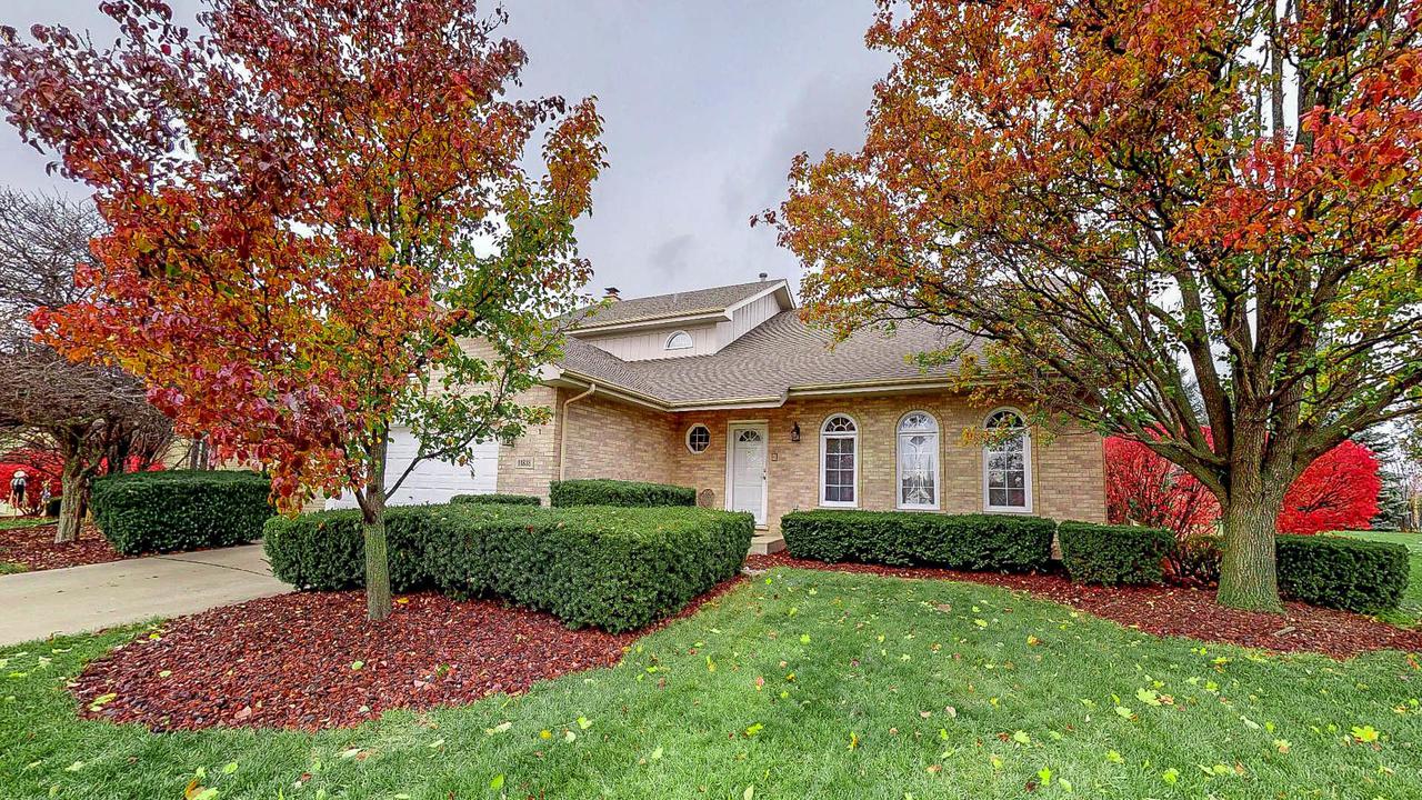 11818 Brookshire Dr., Orland Park, IL 60467