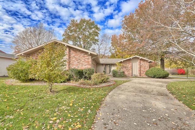 2303 Brookshire Dr W, Champaign, IL 61821