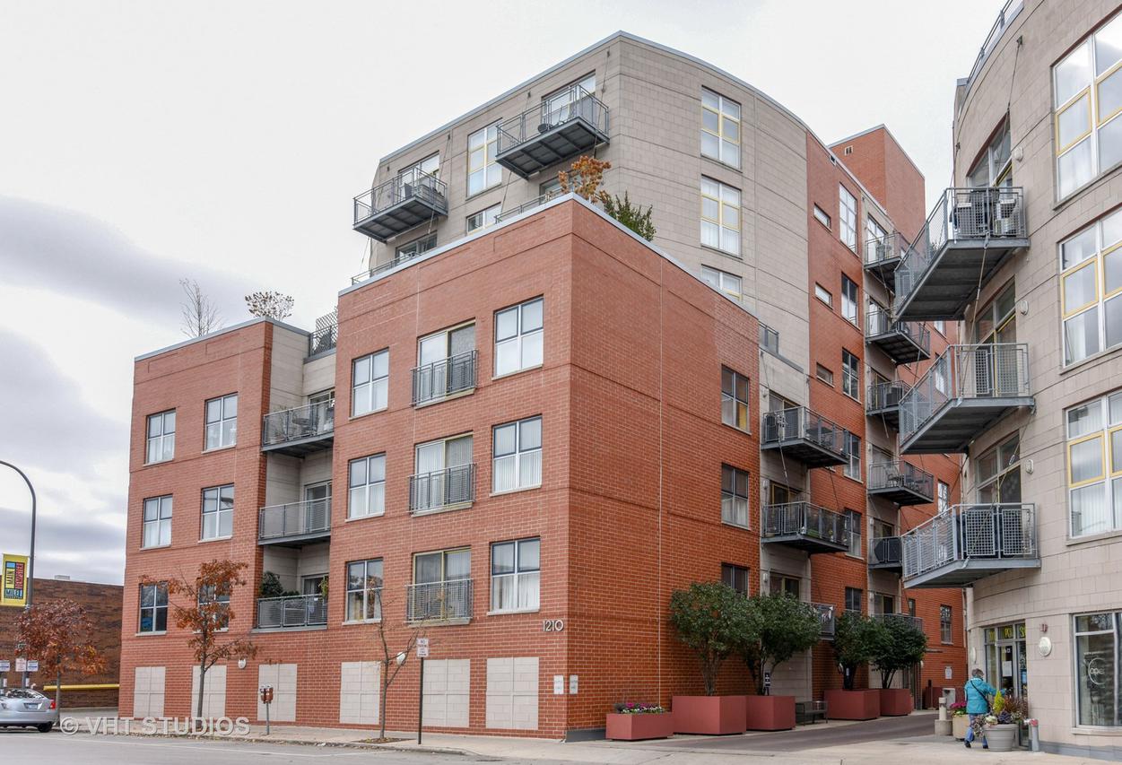 1210 Chicago Ave. #309B, Evanston, IL 60202