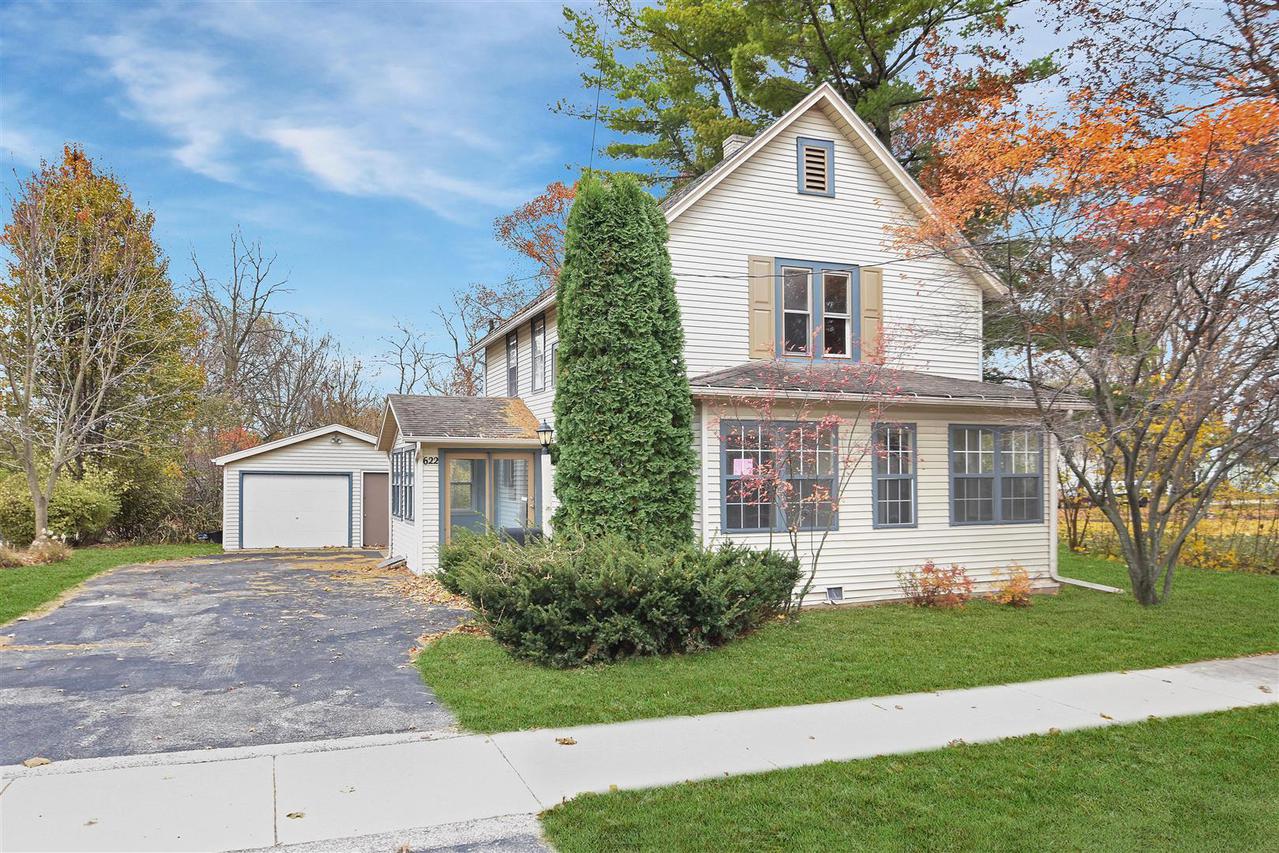 622 Spring St., Batavia, IL 60510