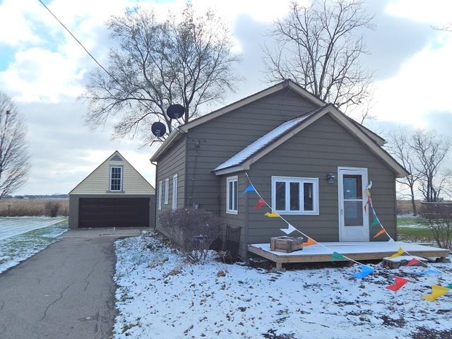 40w919 Oak St., Pingree Grove, IL 60140