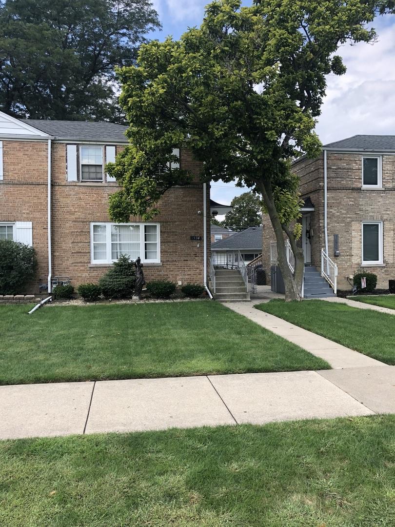 1534 Broadway St., Melrose Park, IL 60160
