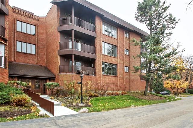 175 Boardwalk Pl. #301, Park Ridge, IL 60068