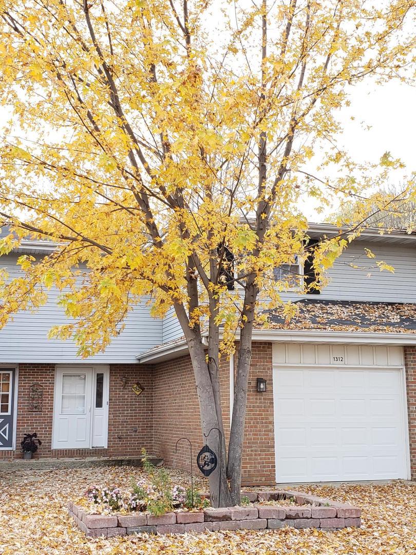 1312 Deerpath Dr., Morris, IL 60450