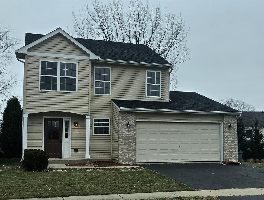 2397 Ojibwa Tr., Round Lake Heights, IL 60073