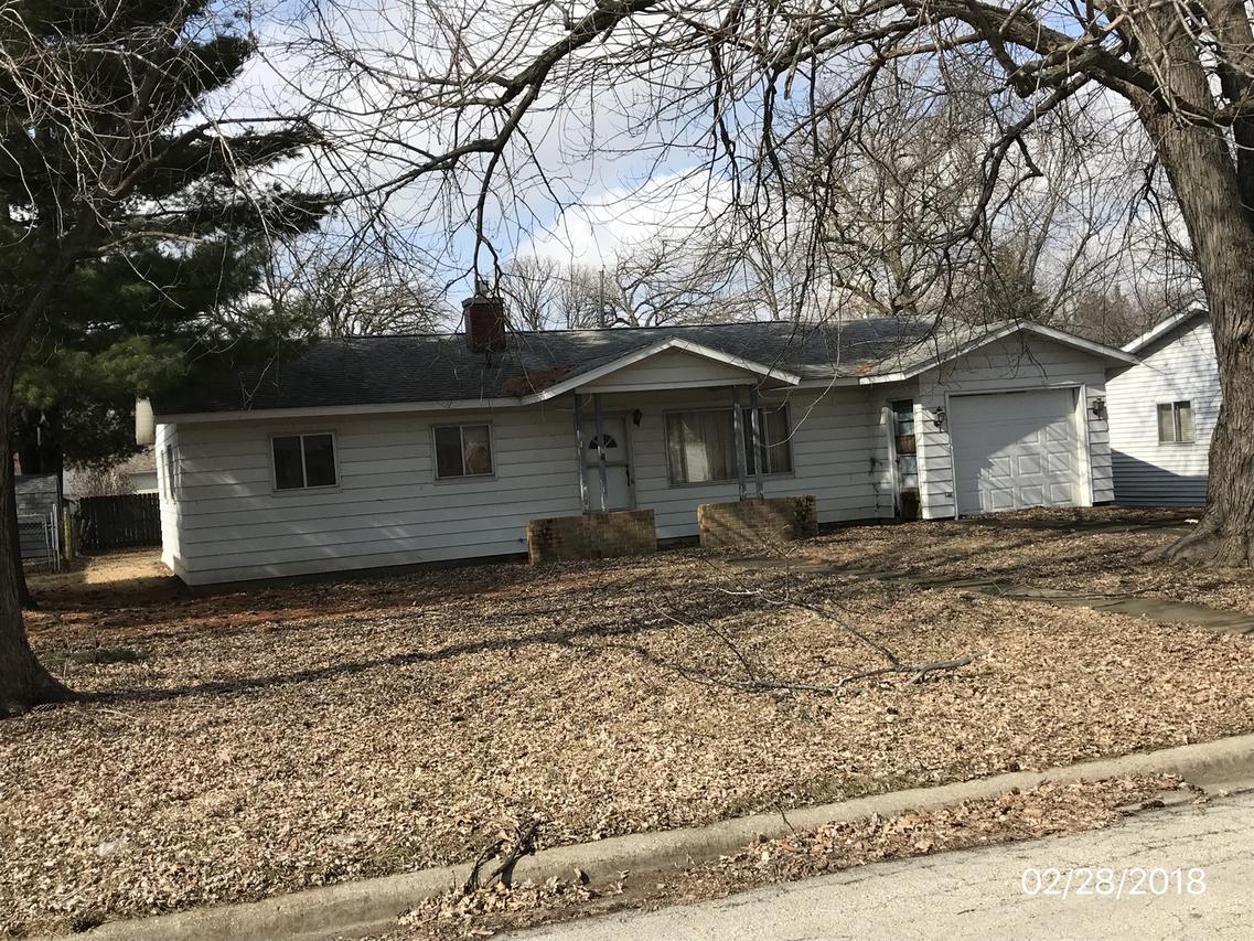 1803 Avenue L, Sterling, IL 61081