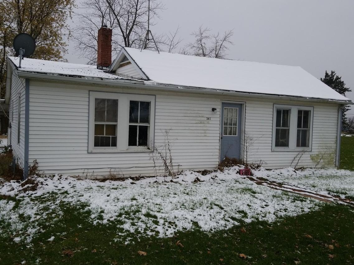 361 W Broadway St., Ipava, IL 61441