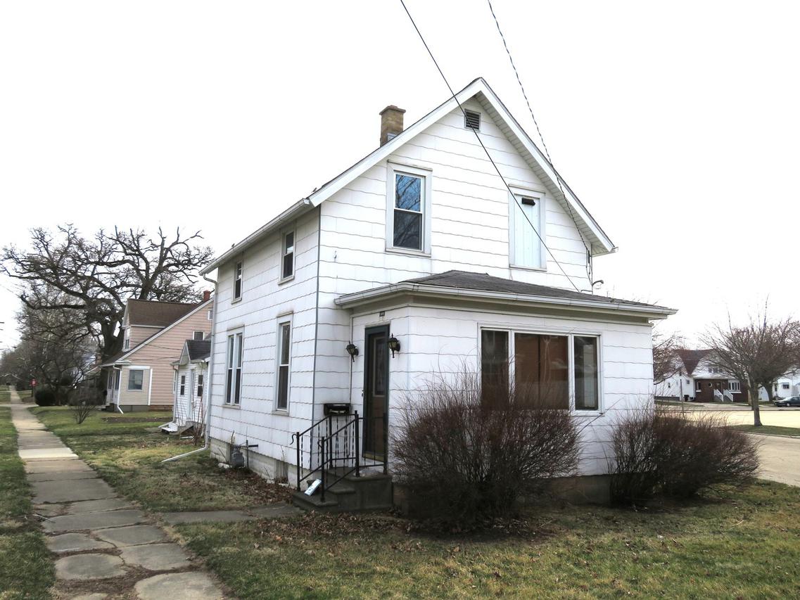 405 Portland Ave., Morrison, IL 61270