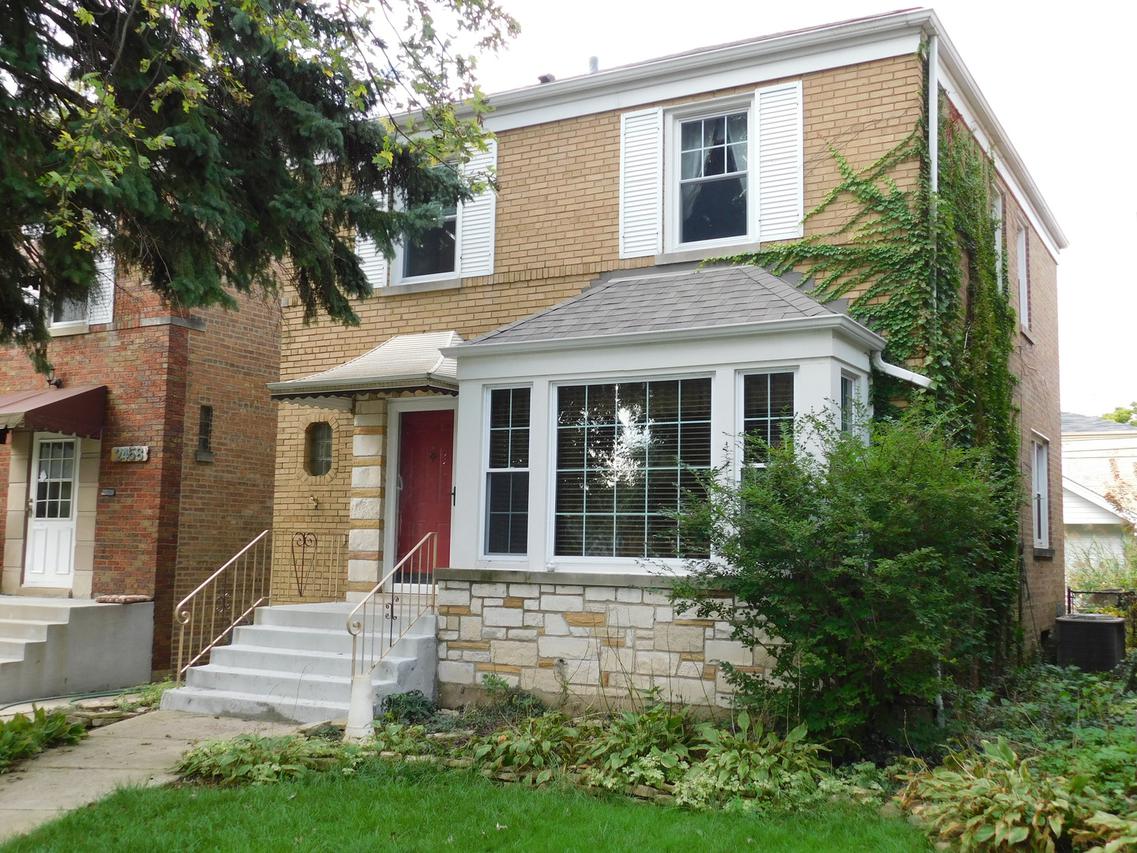 2454 W 107th St., Chicago, IL 60655