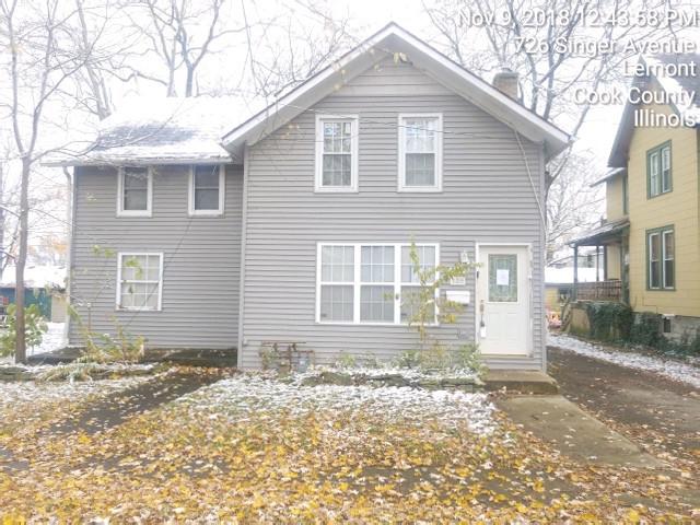 729 Singer Ave., Lemont, IL 60439