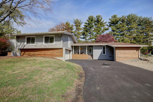 914 Lincolnshire Dr., Champaign, IL 61821