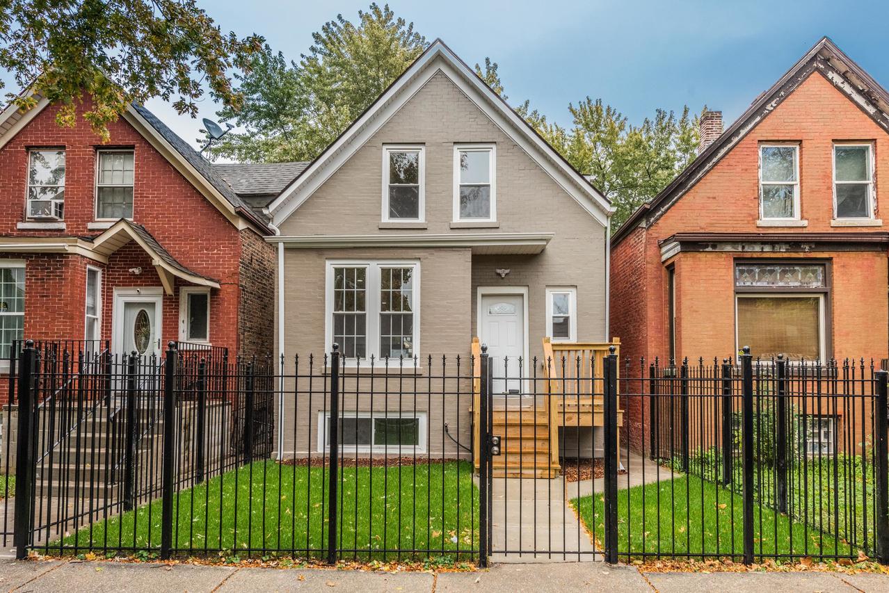 1409 N Ridgeway Ave., Chicago, IL 60651