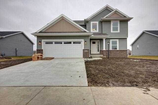 2011 Kinley Dr., Mahomet, IL 61853
