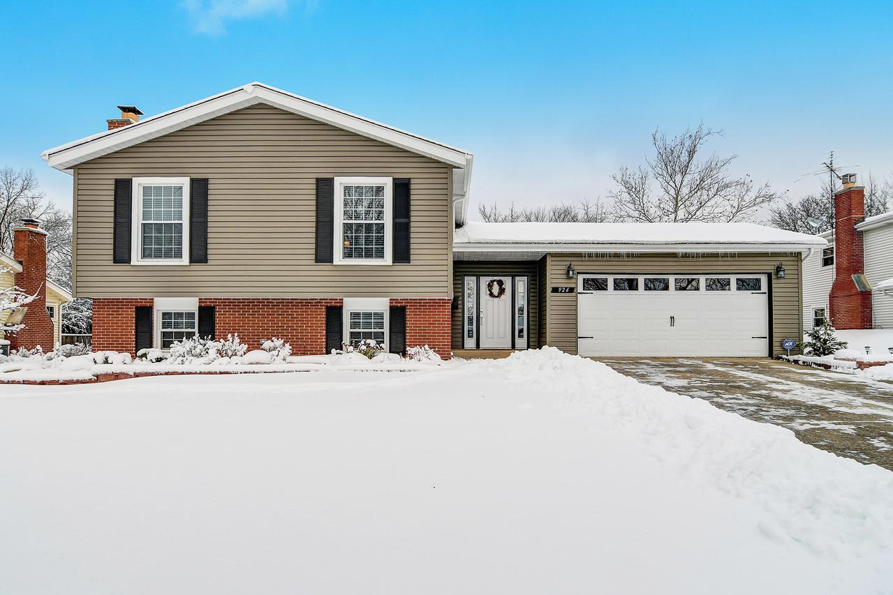 926 69th St., Darien, IL 60561