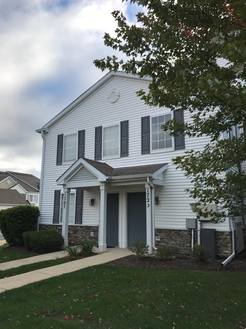 1723 Silverstone Dr., Carpentersville, IL 60110