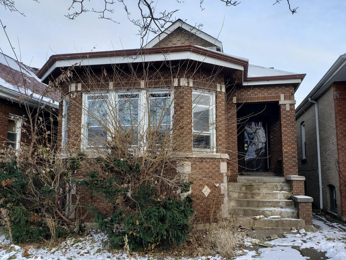 6529 S Fairfield Ave., Chicago, IL 60629