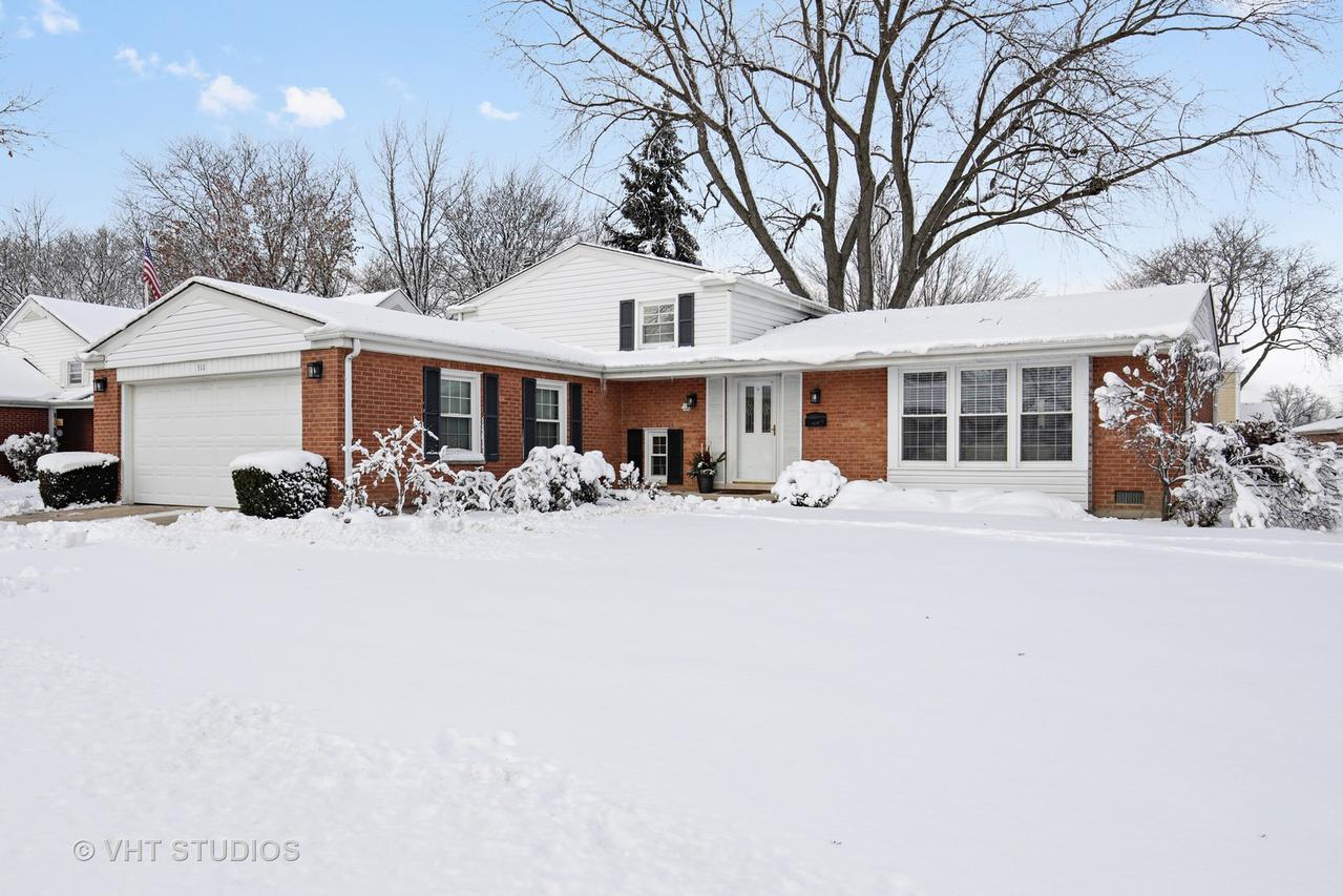 318 W Victoria Ln., Arlington Heights, IL 60005