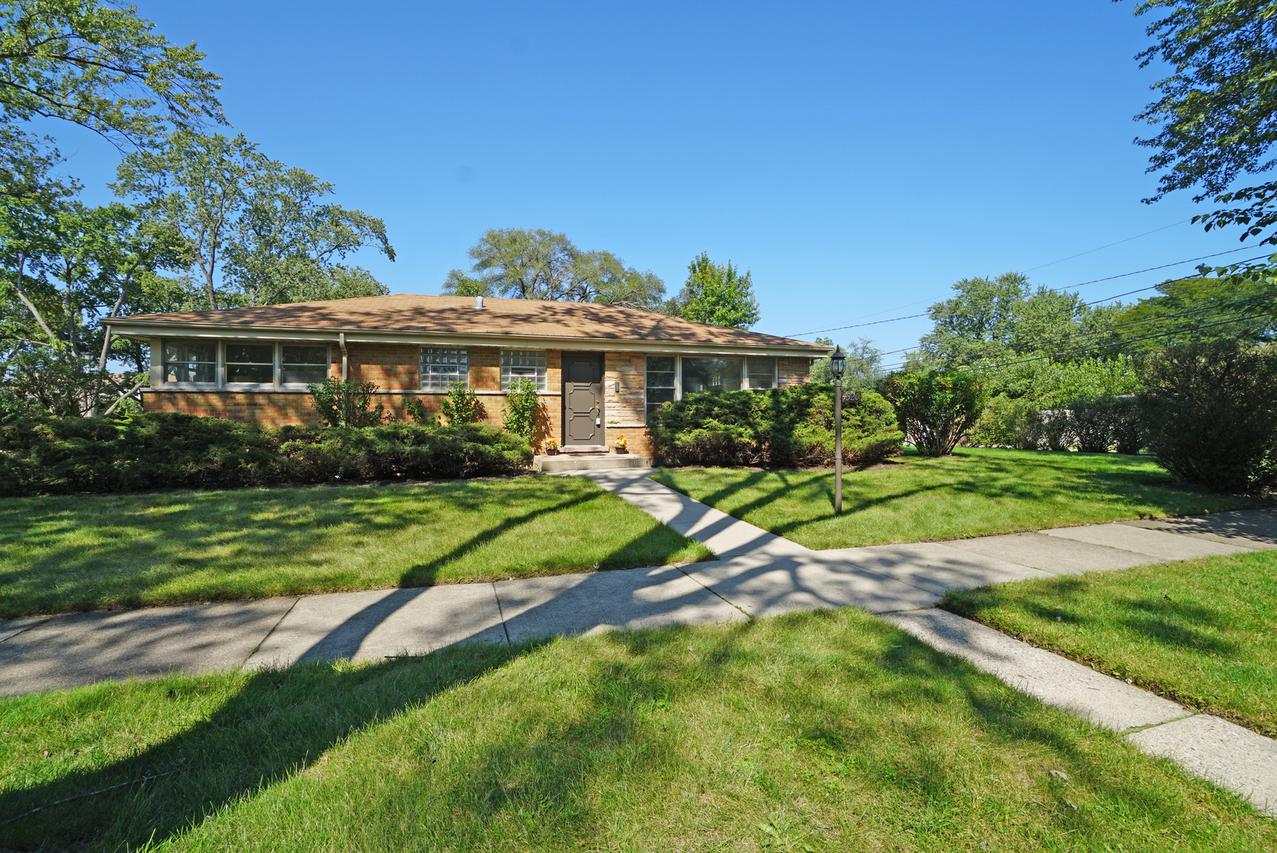 4320 Foster St., Skokie, IL 60076