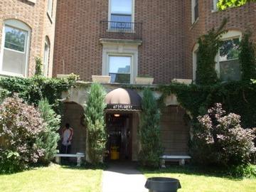 6737 S Oglesby Ave. #2B, Chicago, IL 60649