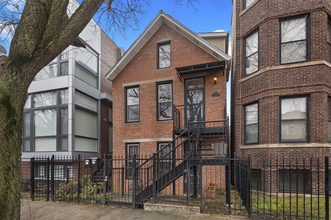 2114 N Oakley Ave., Chicago, IL 60647