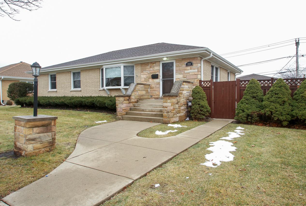 9329 Sayre Ave., Morton Grove, IL 60053