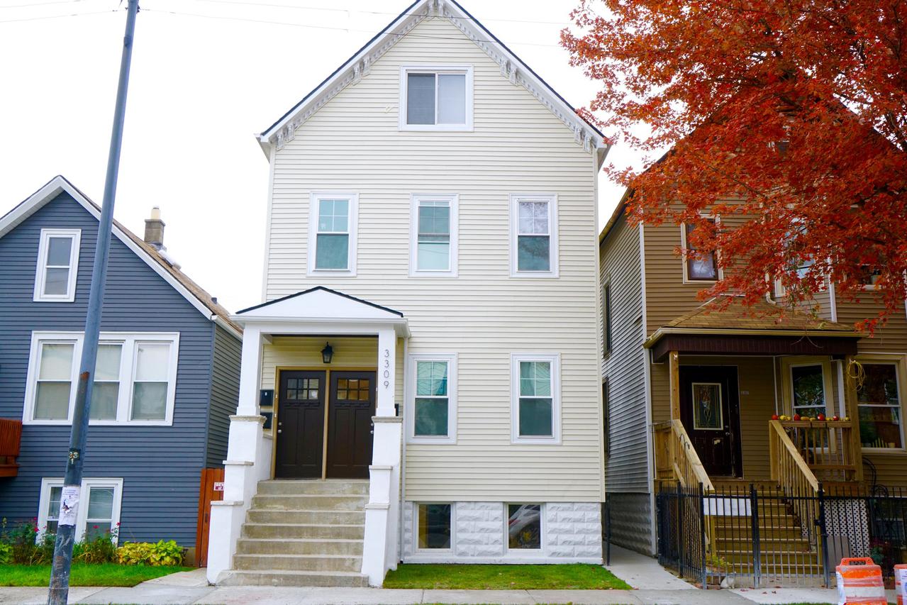 3309 N Sacramento Ave., Chicago, IL 60618