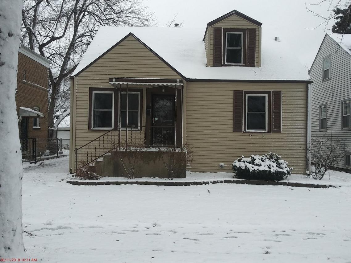 8804 S Sacramento Ave., Evergreen Park, IL 60805