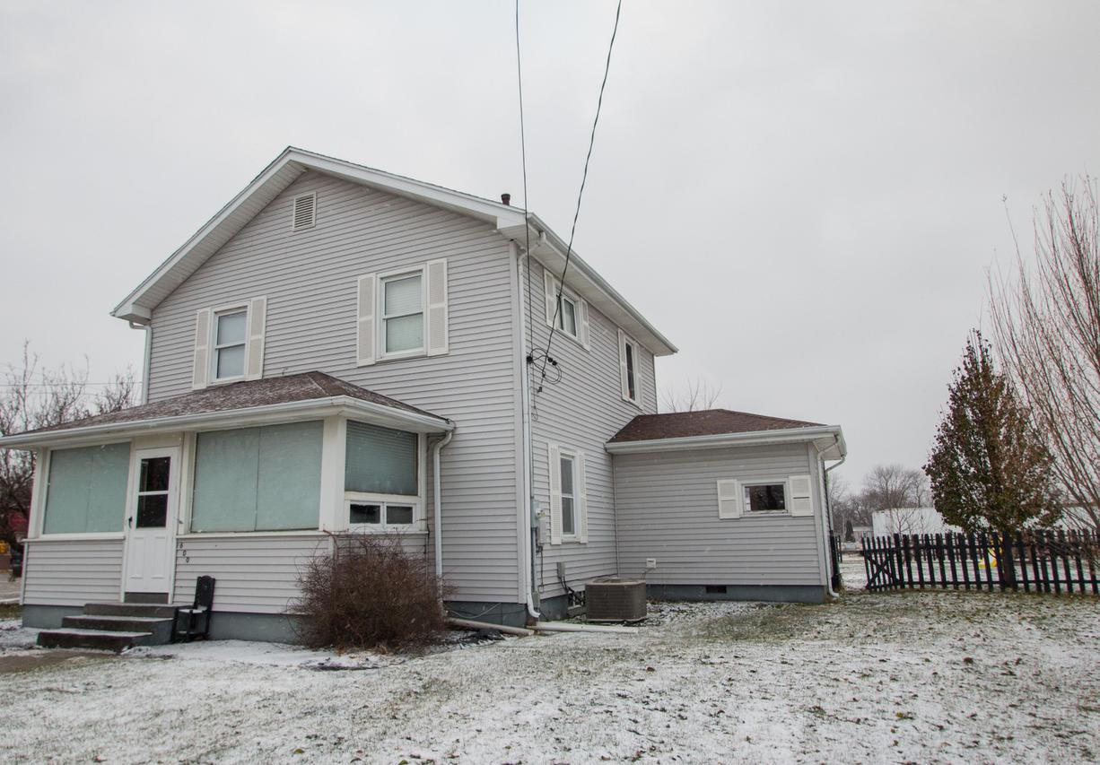 600 N State St., Ridge Farm, IL 61870
