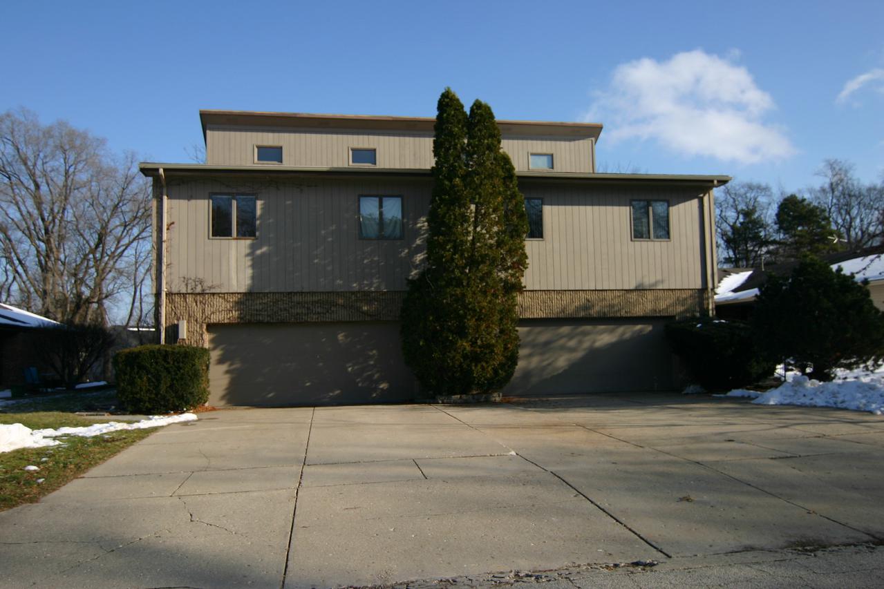 2641 Woodmar Rd., Rockford, IL 61114