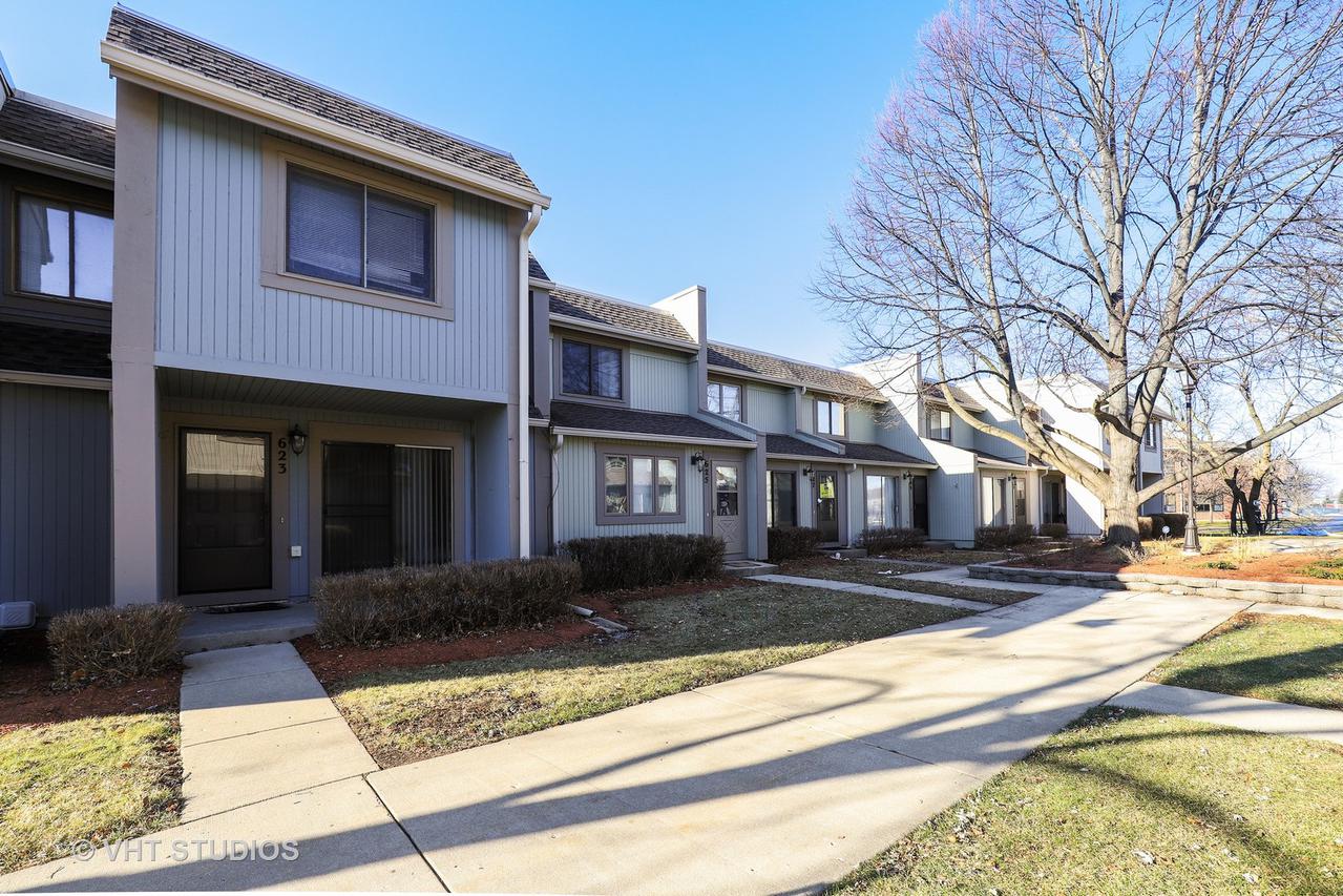 623 Dove Ct., Grayslake, IL 60030