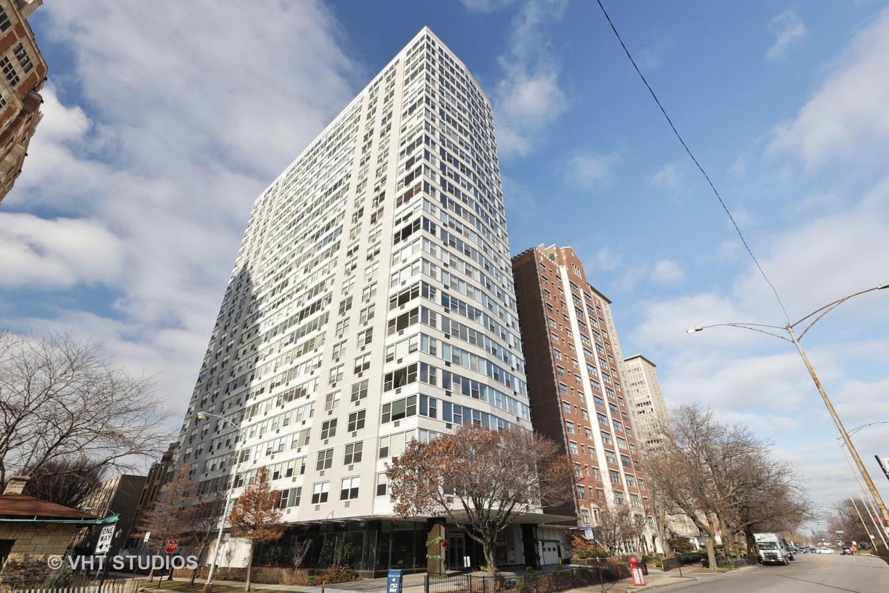 3900 N Lake Shore Dr. #24C, Chicago, IL 60613