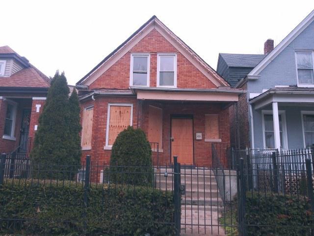 904 N St Louis Ave., Chicago, IL 60651