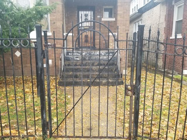 8134 S Manistee Ave., Chicago, IL 60617