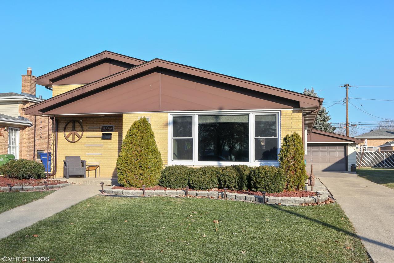 5356 Alexander Pl., Oak Lawn, IL 60453