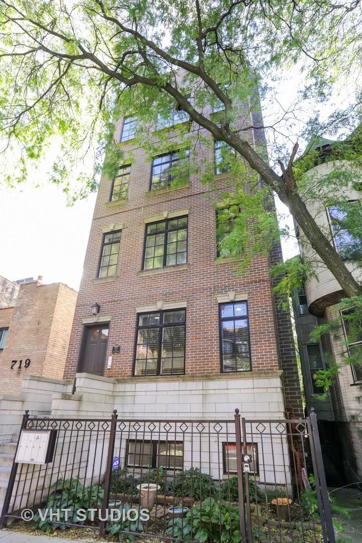 721 W Buckingham Pl., Chicago, IL 60657