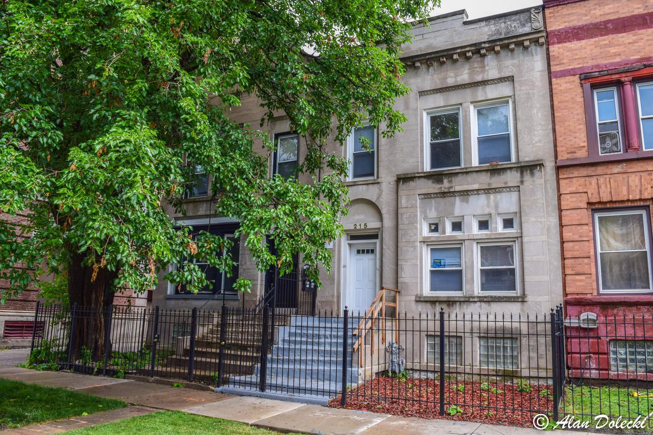 215 N Leclaire Ave., Chicago, IL 60644